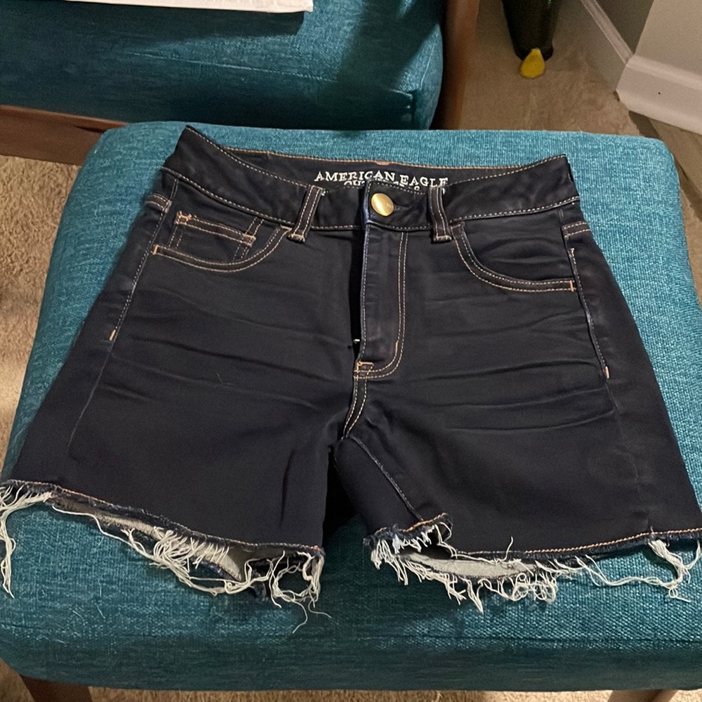 American Eagle Women’s Hi Rise Shortie Size 4 Denim Shorts Dark Rinse Like New